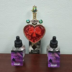 Bath & Body Works x Disney Villains EVIL QUEEN Wallflower Plug + 2 Wallflowers